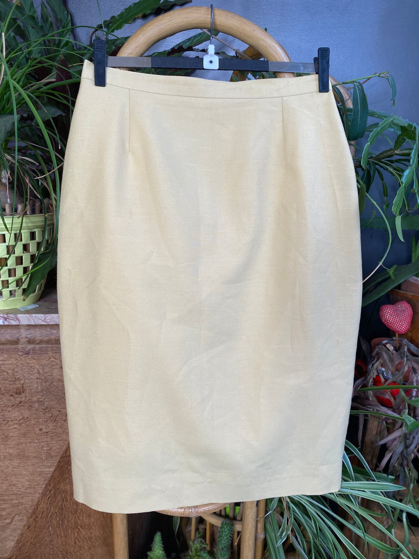 Jupe jaune crayon