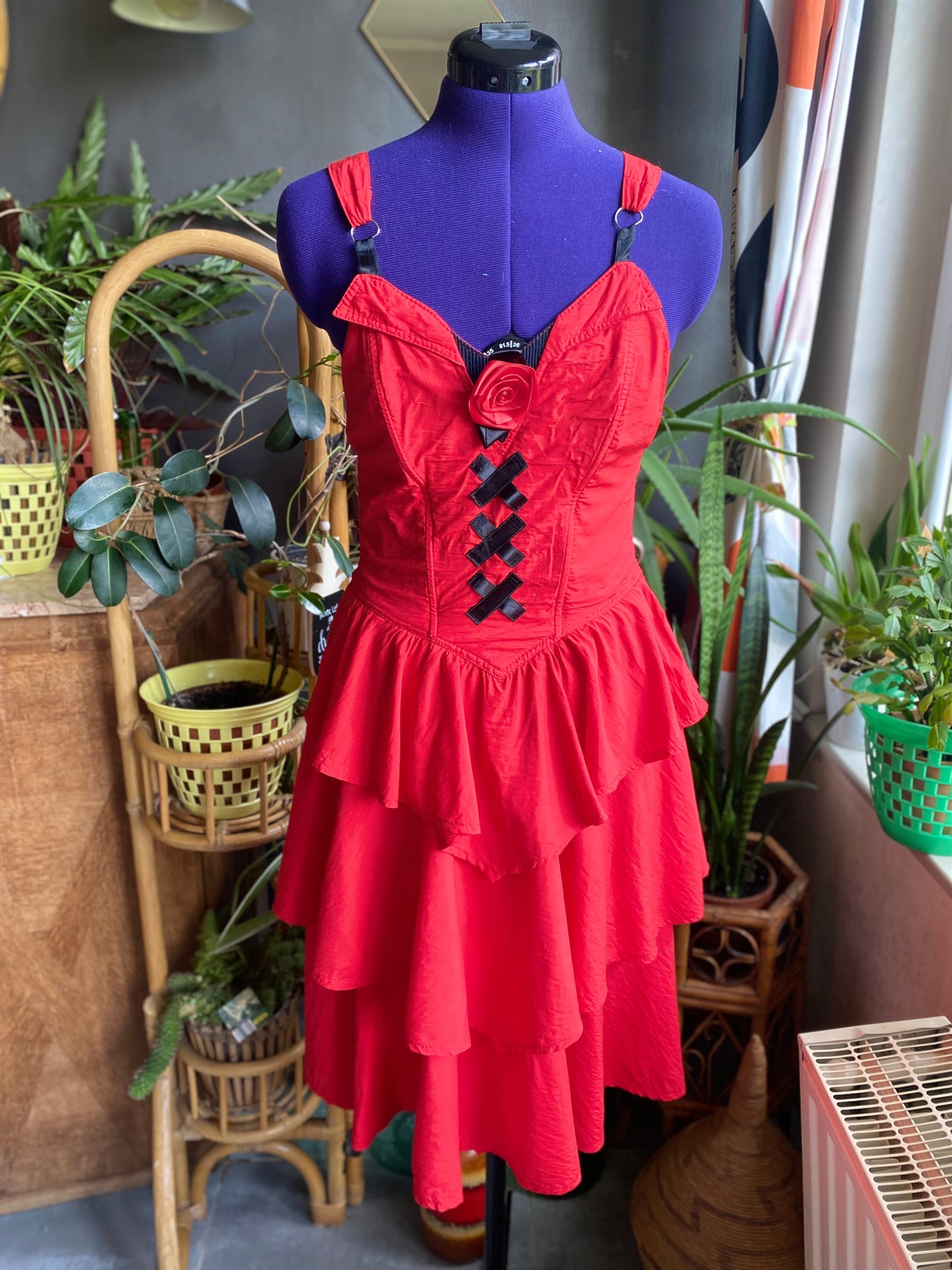 Robe 80s à volant