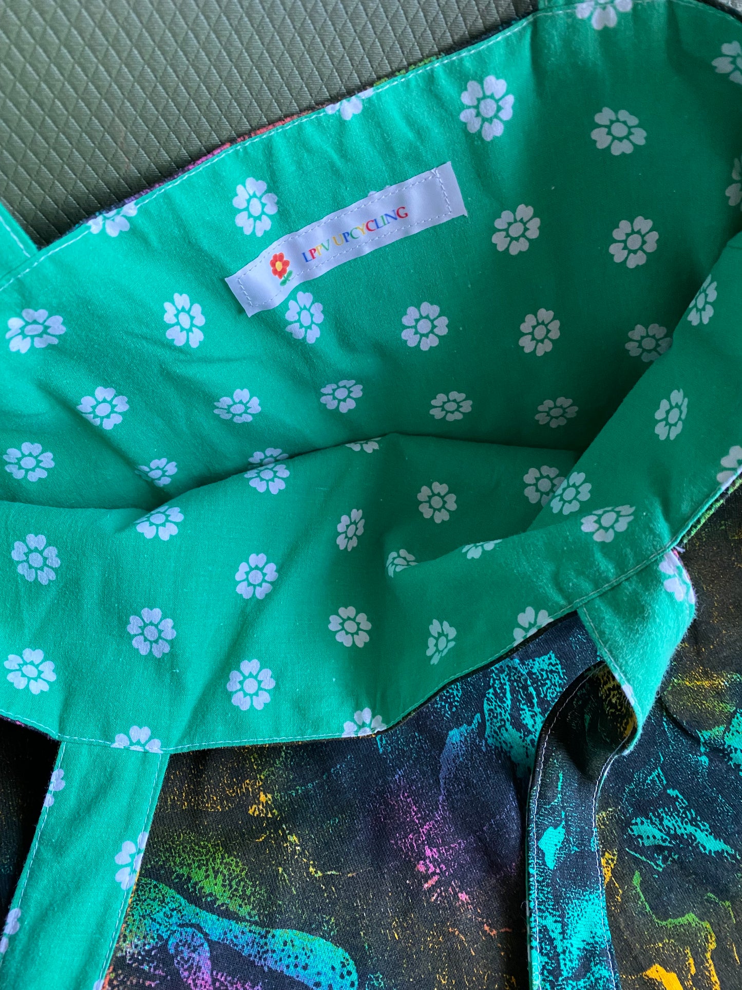Tote bag réversible upcyclé