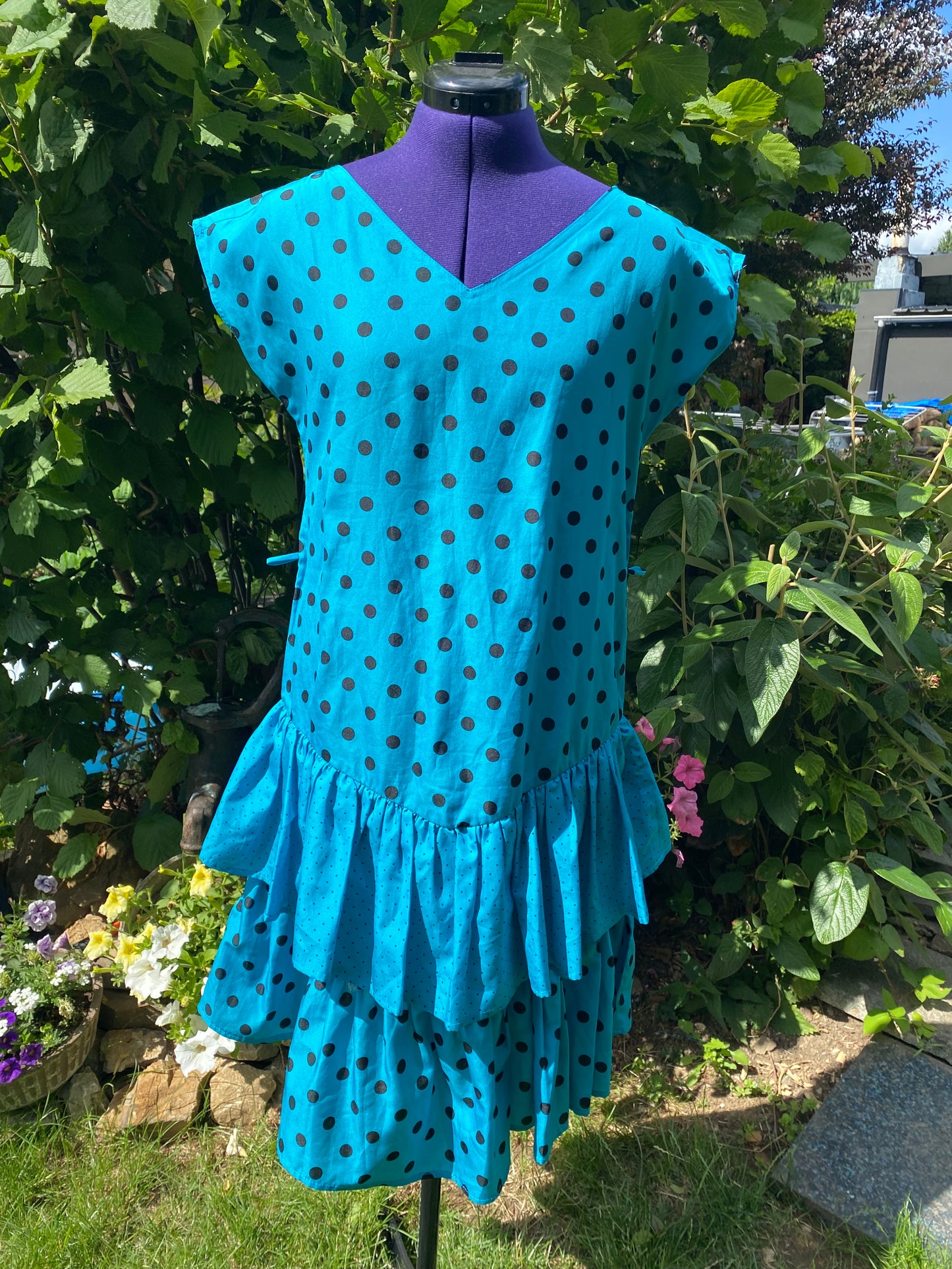 Robe pois et volants 80s