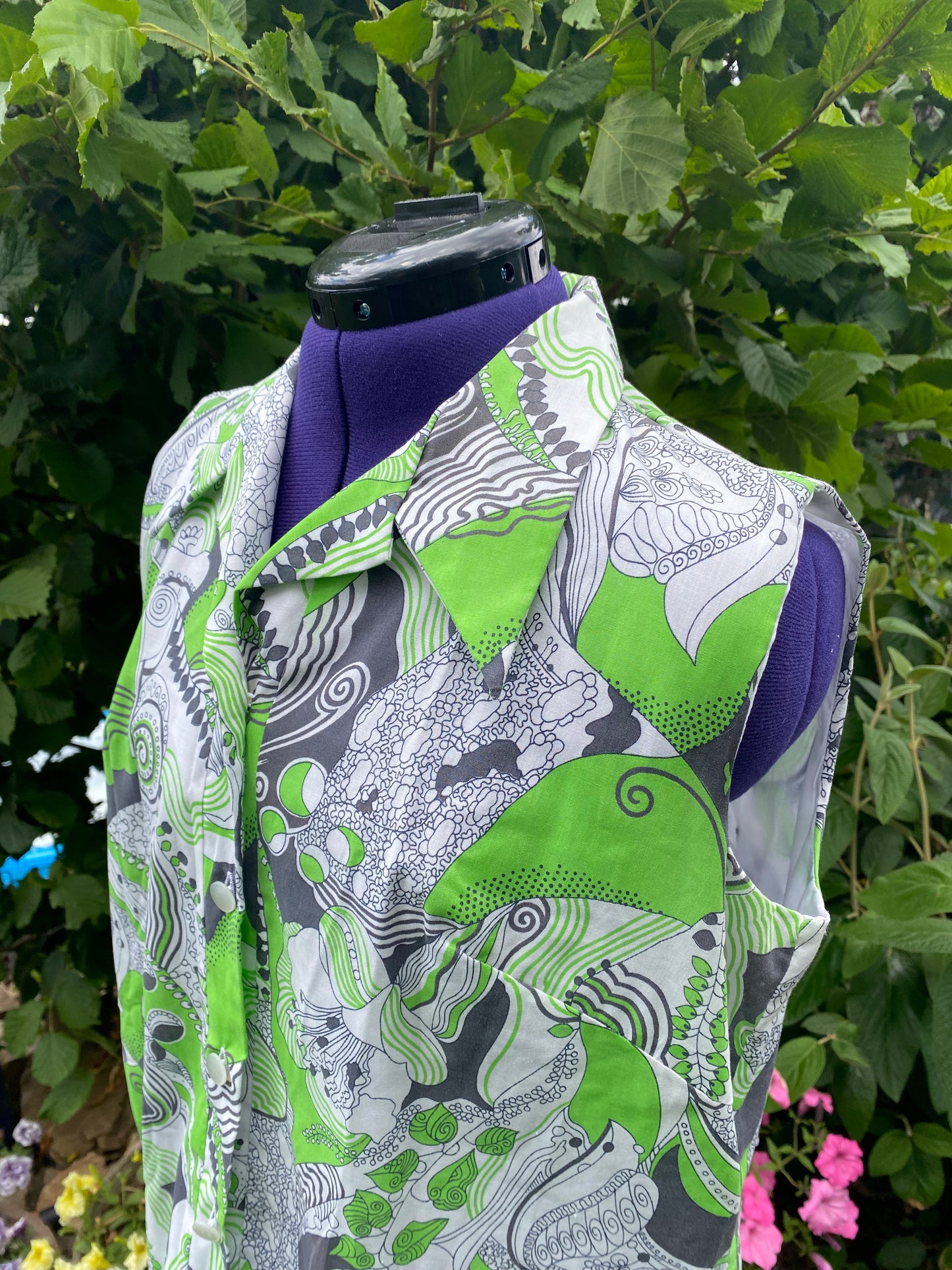 Robe tablier motifs verte 70s