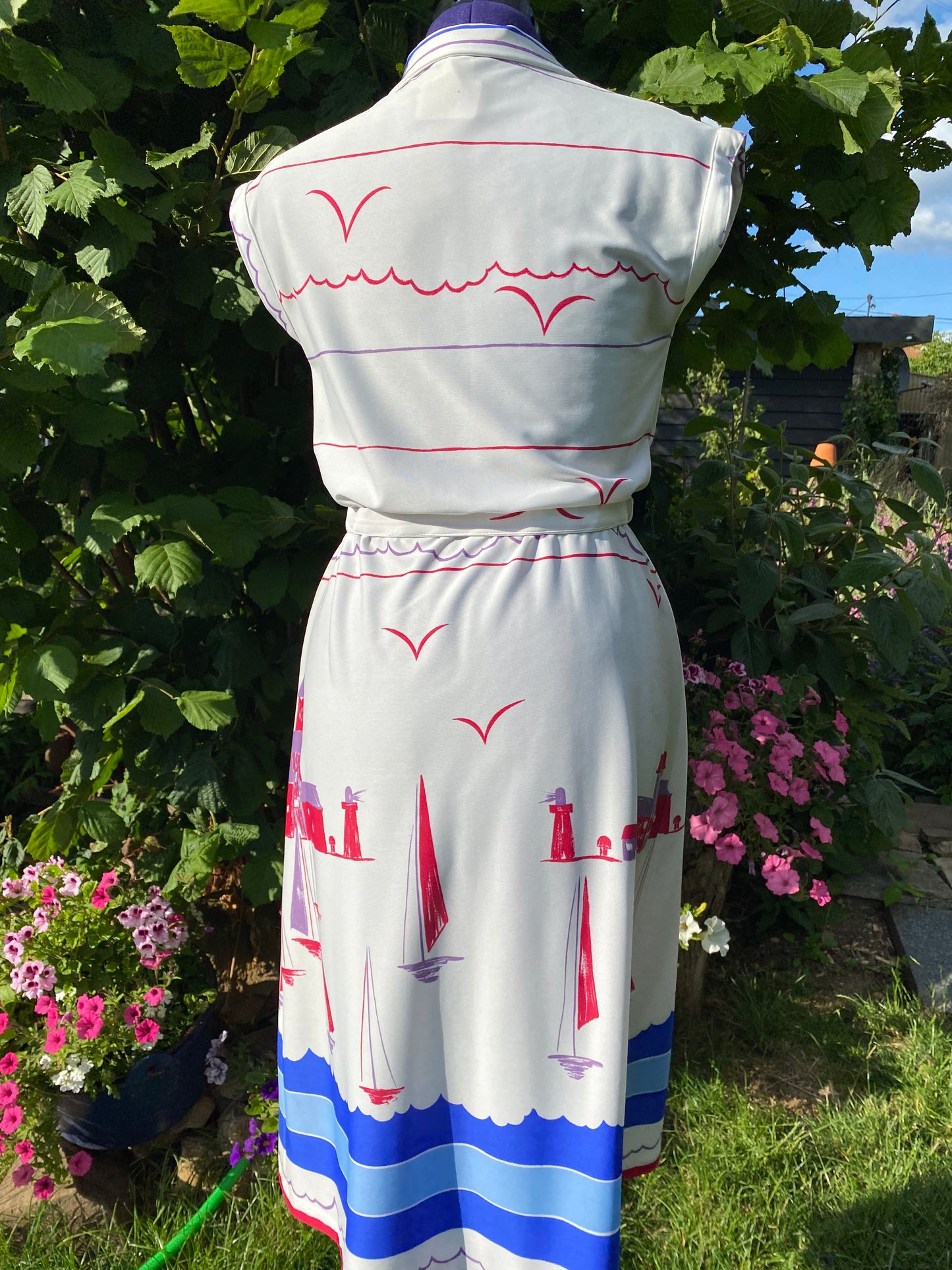Robe motifs plage 80s