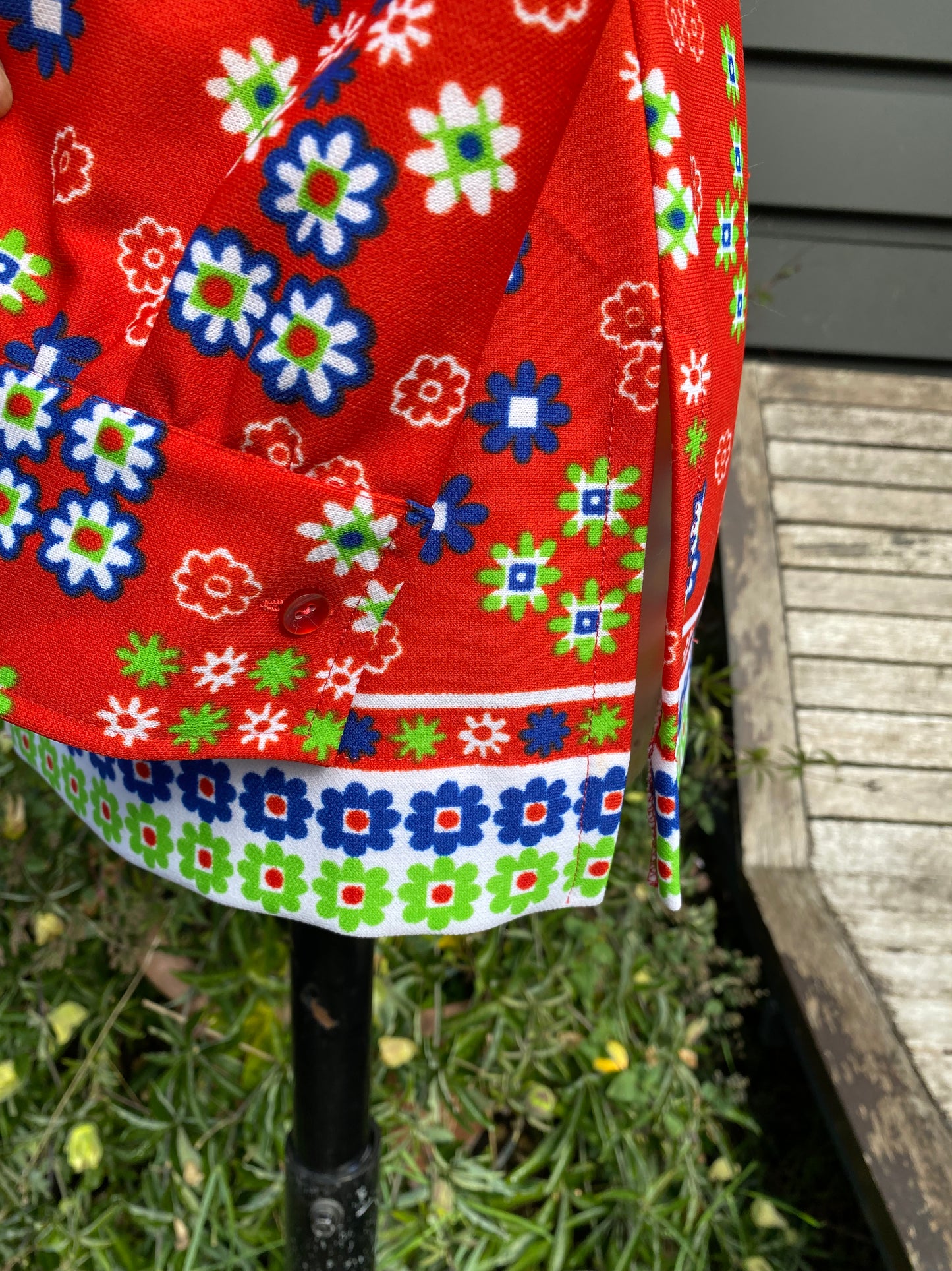 Chemise rouge 60s