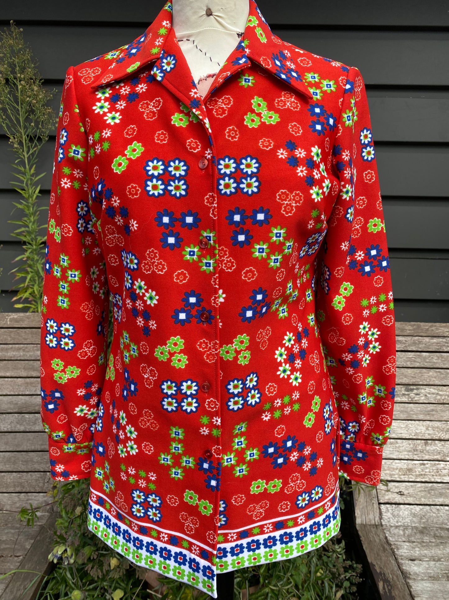 Chemise rouge 60s