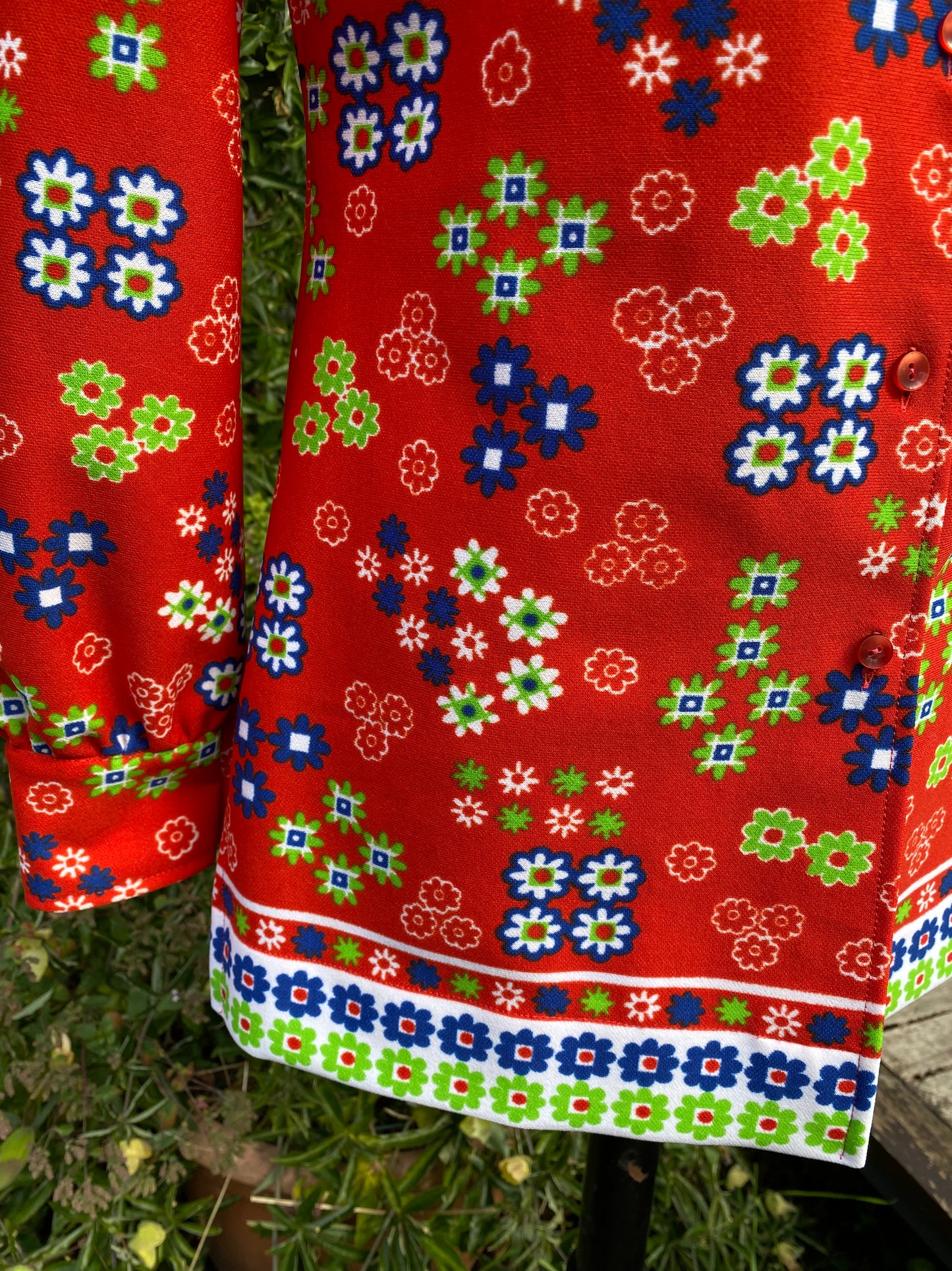Chemise rouge 60s